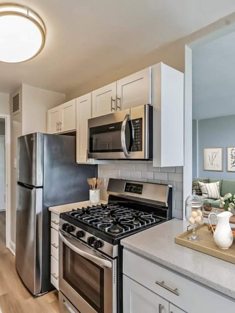 $1550 | 19118 [Lease\Rent] 3 Beds 2 Baths Apartment